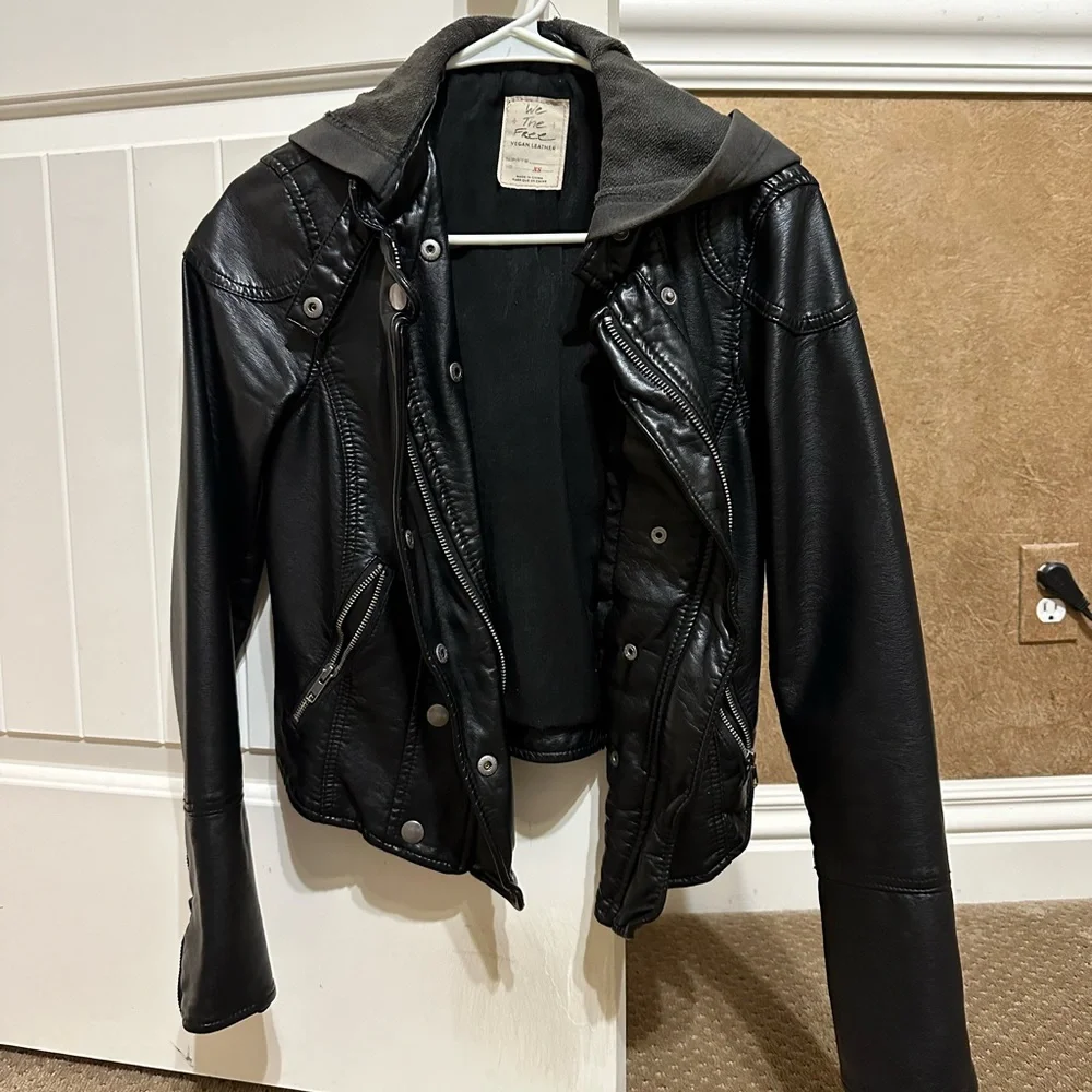 Free people vegan leather jacket with hoodie - Picture 4 of 9